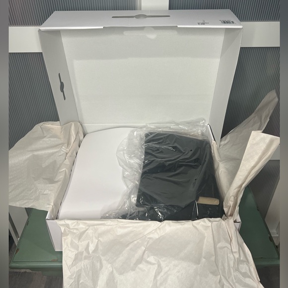 Marc Fisher over the knee leather boots - Picture 5 of 6